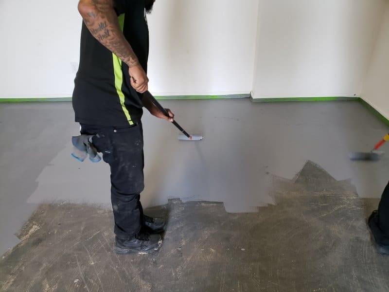 How Do I Paint Asbestos Flooring?